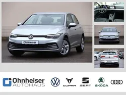 Reflexsilber Gebraucht 2023 VW Golf VIII Life Limousine | 23.250 € (Fairer Preis)