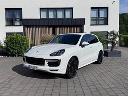 Weiß Gebraucht 2016 Porsche Cayenne GTS Chrono SUV | 30.700 € (Guter Preis)