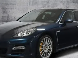 Blau Gebraucht 2011 Porsche Panamera Turbo S Chrono Limousine | 41.551 €