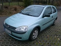 Braun Gebraucht 2002 Opel Corsa Kleinwagen | 999 € (Guter Preis)