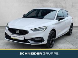 Weiß Neu 2025 Seat Leon Black Edition Limousine | 35.990 € (Teuer)