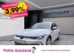 Pure white Gebraucht 2022 VW Golf VIII GTD Limousine | 28.222 € (Guter Preis)