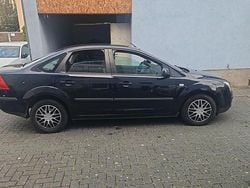 Blau Gebraucht 2006 Ford Focus Limousine | 2.450 € (Superpreis)