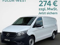 Weiß Gebraucht 2022 Mercedes Vito Van / Kleinbus | 21.939 €