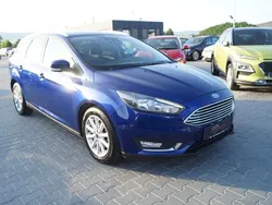 Blau Gebraucht 2017 Ford Focus Titanium Limousine | 6.890 € (Fairer Preis)