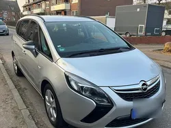 Grau Gebraucht 2013 Opel Zafira Tourer Van / Kleinbus | 6.499 € (Guter Preis)