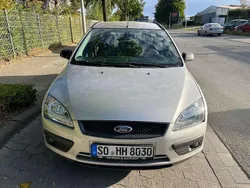 Grau Gebraucht 2006 Ford Focus Kombi | 1.800 € (Guter Preis)