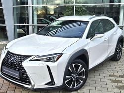 Weiß Gebraucht 2020 Lexus UX 250h SUV | 21.790 € (Guter Preis)
