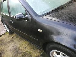 Schwarz Gebraucht 2001 VW Golf IV Kleinwagen | 1.400 € (Fairer Preis)