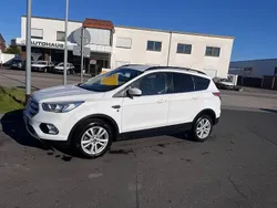 Weiß Gebraucht 2016 Ford Escape SUV | 16.000 €