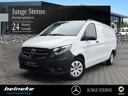 Weiß Gebraucht 2023 Mercedes Vito Van / Kleinbus | 34.974 € (Fairer Preis)