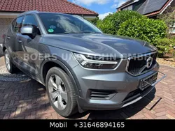Grau Gebraucht 2018 Volvo XC40 Momentum SUV | 21.490 € (Fairer Preis)