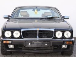 Schwarz Gebraucht 1994 Jaguar XJ12 Limousine | 49.999 €