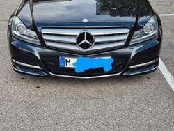 Schwarz Gebraucht 2011 Mercedes C200 Limousine | 9.200 € (Fairer Preis)