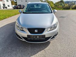 Silber Gebraucht 2012 Seat Ibiza Style Limousine | 2.999 € (Etwas zu teuer)