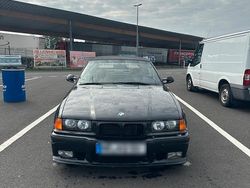 Schwarz Gebraucht 1995 BMW 320 Cabriolet Cabrio | 7.500 €