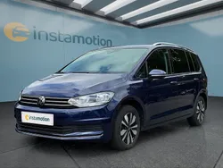 Blau Gebraucht 2024 VW Touran Van / Kleinbus | 33.899 € (Fairer Preis)