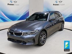 Grau Gebraucht 2021 BMW 330e Sport Line Kombi | 29.490 € (Teuer)