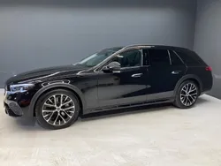 Obsidianschwarz Gebraucht 2024 Mercedes E300 Night Kombi | 81.790 €