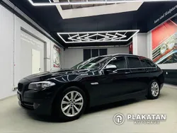 Schwarz Gebraucht 2013 BMW 520 Comfort Edition Kombi | 12.870 € (Fairer Preis)