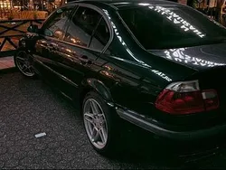 Schwarz Gebraucht 1999 BMW 316 Limousine | 2.300 €