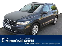 Uranograu Gebraucht 2022 VW Tiguan Life SUV | 31.980 € (Etwas zu teuer)