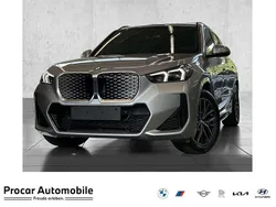 Silber Neu 2025 BMW iX1 M Sport SUV | 55.990 € (Fairer Preis)