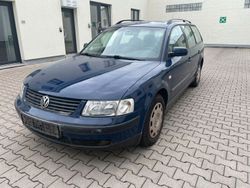 Blau Gebraucht 1998 VW Passat Comfortline Kombi | 599 € (Superpreis)
