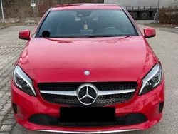 Rot Gebraucht 2016 Mercedes A180 Urban Limousine | 13.400 € (Fairer Preis)
