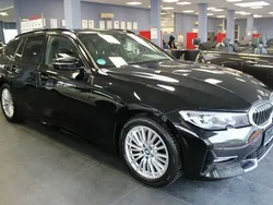 Schwarz Gebraucht 2020 BMW 320 Sport Line Kombi | 24.980 € (Fairer Preis)