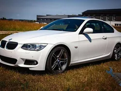 Weiß Gebraucht 2012 BMW 325 M Sport Coupé | 17.500 € (Etwas zu teuer)