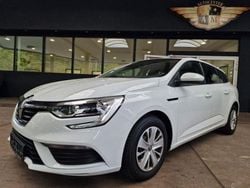 Gletscherweiss Gebraucht 2018 Renault Mégane GrandTour Life Kombi | 9.800 € (Guter Preis)
