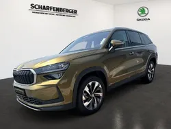 Goldbronze metallic Gebraucht 2024 Skoda Kodiaq Selection SUV | 49.970 € (Etwas zu teuer)