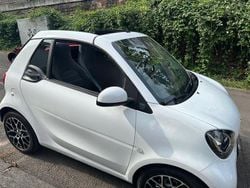 Weiß Gebraucht 2021 Smart ForTwo Electric Drive Prime Cabrio | 11.700 € (Fairer Preis)