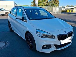 Weiß Gebraucht 2016 BMW 220 M Sport Van / Kleinbus | 14.400 € (Guter Preis)