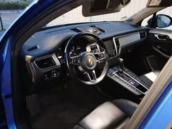 Blau Gebraucht 2015 Porsche Macan Turbo SUV | 35.900 € (Teuer)
