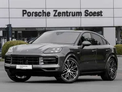 Quarzitgraumetallic Gebraucht 2024 Porsche Cayenne SUV | 112.987 € (Fairer Preis)