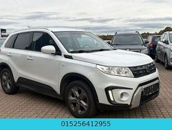Weiß Gebraucht 2015 Suzuki Vitara Comfort SUV | 9.000 € (Guter Preis)