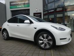 Weiß Gebraucht 2024 Tesla Model Y SUV | 38.400 € (Fairer Preis)