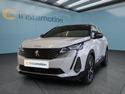Weiß Gebraucht 2023 Peugeot 3008 Van / Kleinbus | 28.599 € (Fairer Preis)