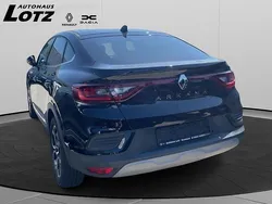 Weiß schwarz Gebraucht 2023 Renault Arkana R.S. SUV | 23.490 € (Superpreis)