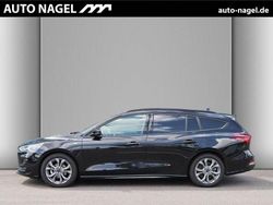 Agate black (metallic) Gebraucht 2023 Ford Focus ST-Line Kombi | 22.490 € (Guter Preis)