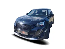 Schwarz Gebraucht 2022 Peugeot e-2008 Active SUV | 19.649 € (Fairer Preis)