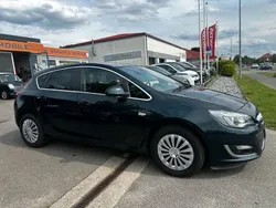 Grün Gebraucht 2015 Opel Astra Exklusiv Limousine | 8.499 € (Guter Preis)