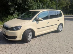 Beige Gebraucht 2012 VW Touran Trendline Van / Kleinbus | 5.000 € (Guter Preis)