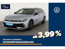 Silber Gebraucht 2024 VW Passat Style Kombi | 45.740 € (Guter Preis)