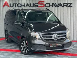 Lackfarbe graphitgrau metallic Gebraucht 2021 Mercedes V250 Van / Kleinbus | 45.590 € (Guter Preis)