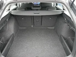 Grau grau Neu 2025 Skoda Octavia Selection Kombi | 34.094 € (Guter Preis)
