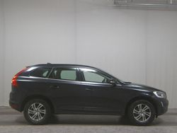 Black sapphire / metallic Gebraucht 2014 Volvo XC60 Momentum SUV | 9.450 € (Guter Preis)