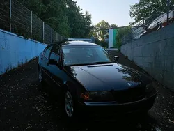 Blau Gebraucht 1999 BMW 323 Limousine | 1.440 € (Superpreis)